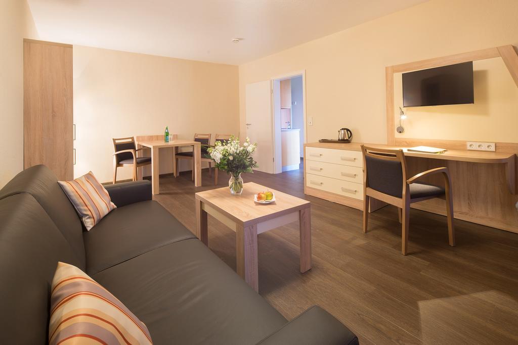 Gda Hotel Neustadt an der Weinstraße Exteriör bild
