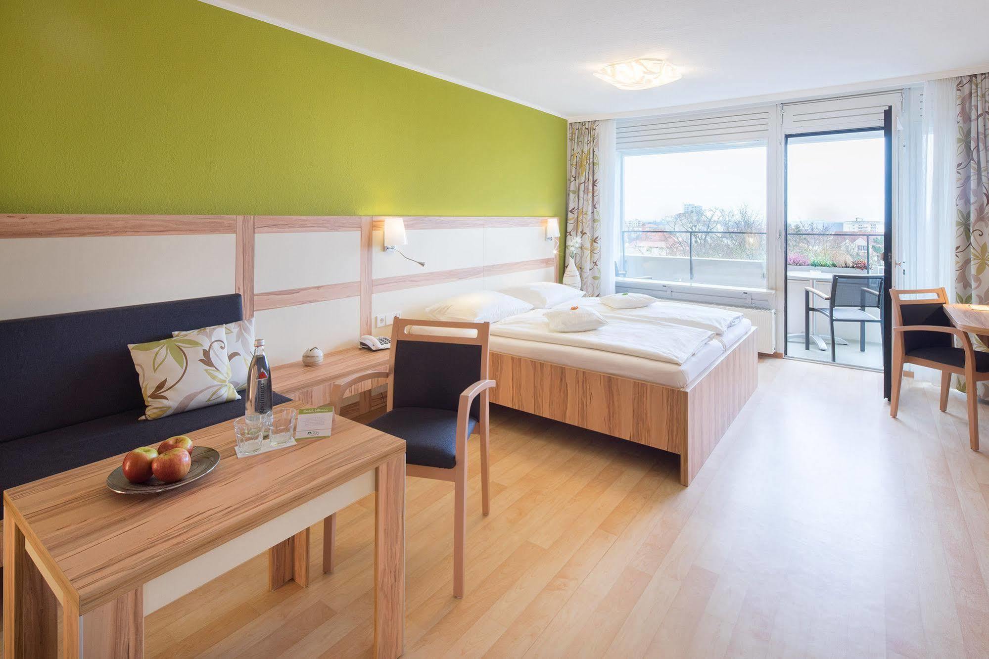 Gda Hotel Neustadt an der Weinstraße Exteriör bild